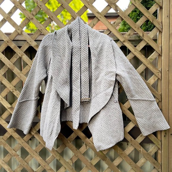 Italian Wool Mondi Sweater - Picture 1 of 2